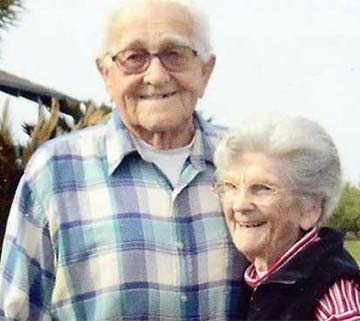 Floyd and Violet Hartwig who died within five hours of each other, Fresno, California.