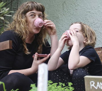 Hayley West with her daughter Primrose Richardson, photo by Tobias Richardson