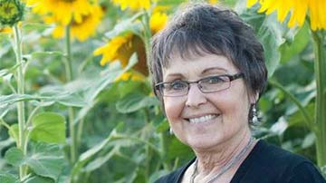 Babbette Jaquish's husband Don planted 4 miles of sunflowers in memory of her.