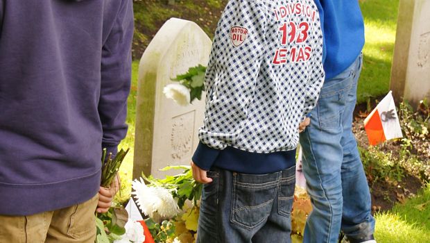 Children at grave